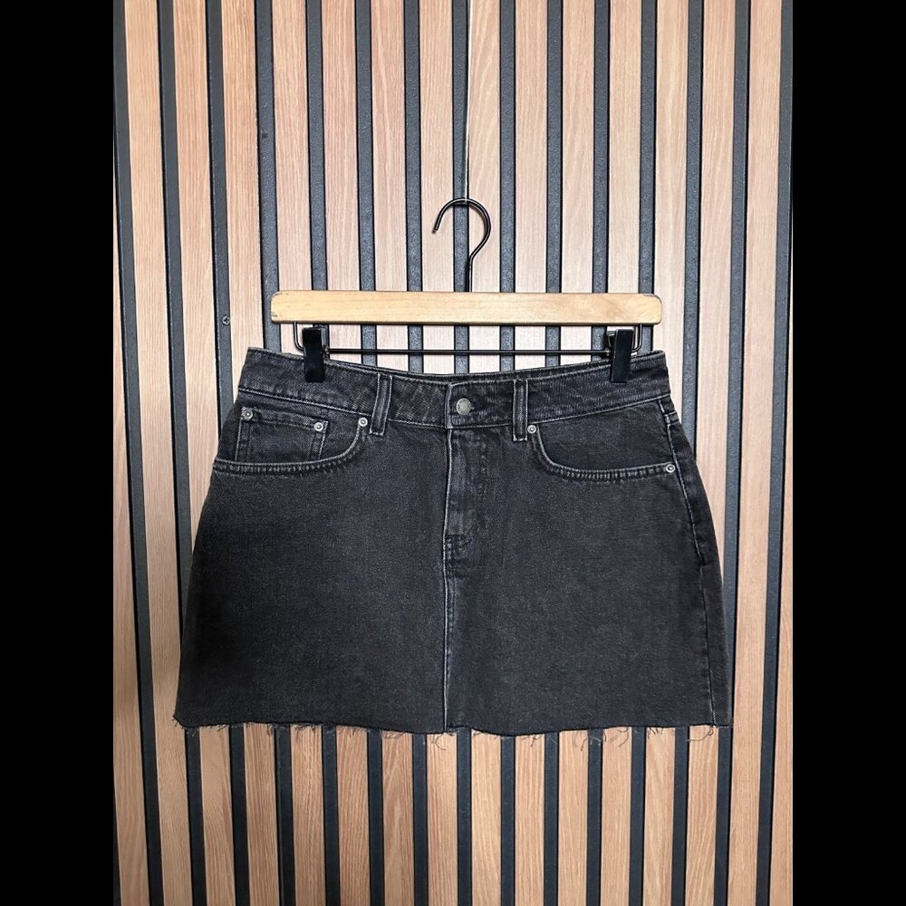 New Nasty Gal Jean Skirt 6 / S Womens Gray Raw Hem Micro Mini Denim